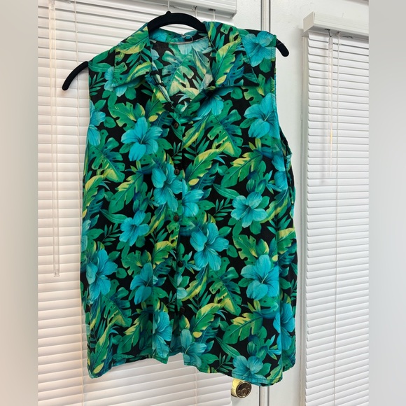 Vintage Tops - Floral Sleeveless Top - Green